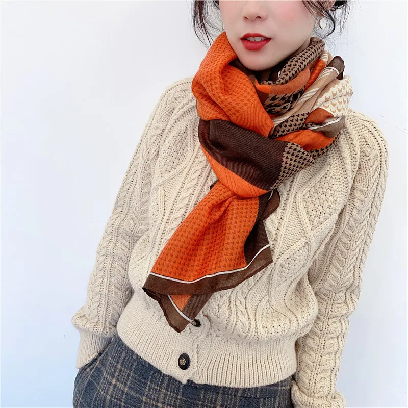 2021 spring new silk scarf women, luxury design cotton and linen soft warm color matching retro scarves for ladies
2021 spring new silk scarf women, luxury design cotton and linen soft warm color matching retro scarves for ladies