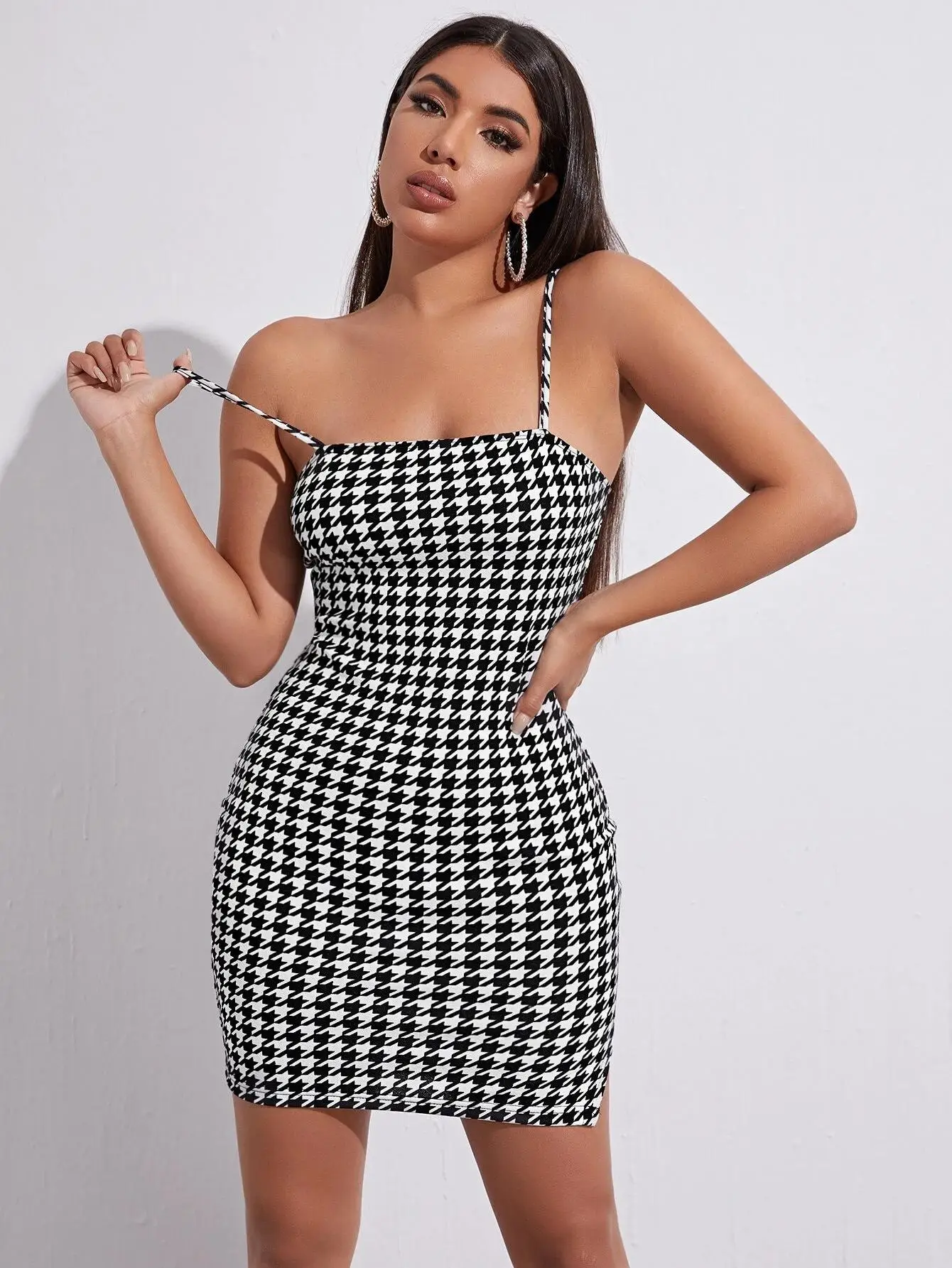 Womens Sexy Suspender Dress Summer New Fashion Sexy Plaid Sling Backless Tightfitting Split Mini Short Dress
Womens Sexy Suspender Dress Summer New Fashion Sexy Plaid Sling Backless Tightfitting Split Mini Short Dress
