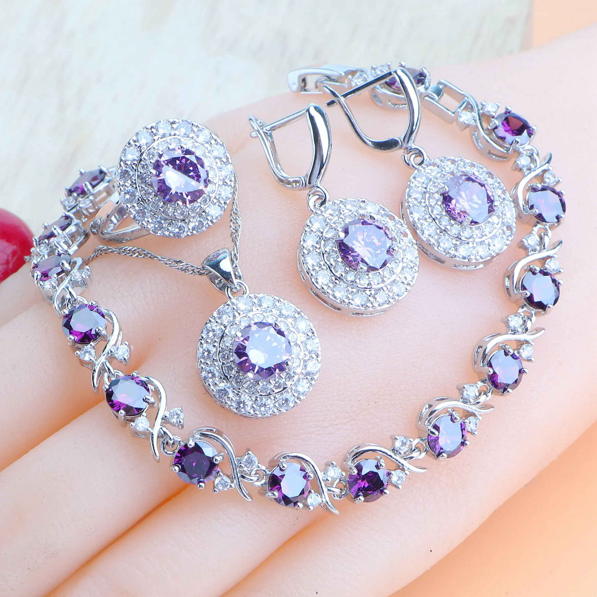 925 Silver Bridal Jewelry Sets Jewelry Bracelets Earrings Purple Zircon Wedding Necklace Set Rings Pendant Pendant For Women
925 Silver Bridal Jewelry Sets Jewelry Bracelets Earrings Purple Zircon Wedding Necklace Set Rings Pendant Pendant For Women