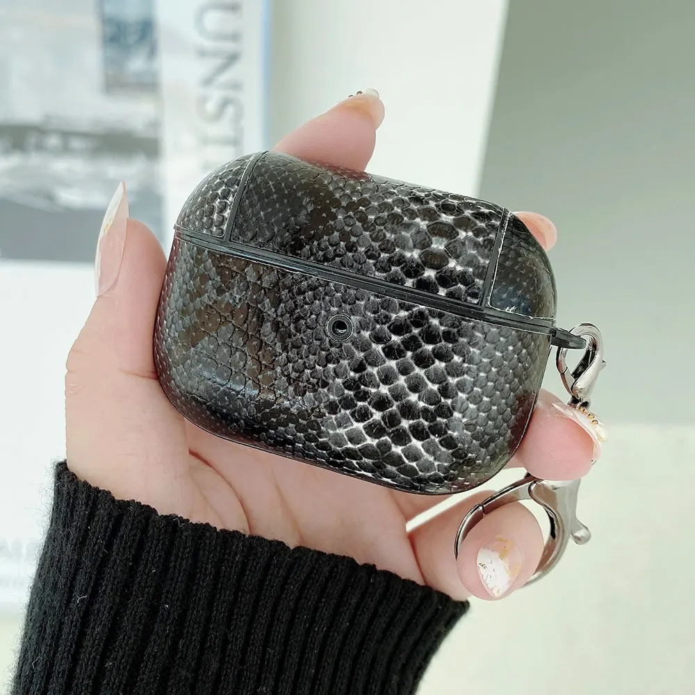 Роскошный чехол для наушников AirPods pro 2 3 1 с имитацией змеиной кожи
Роскошный чехол для наушников AirPods pro 2 3 1 с имитацией змеиной кожи