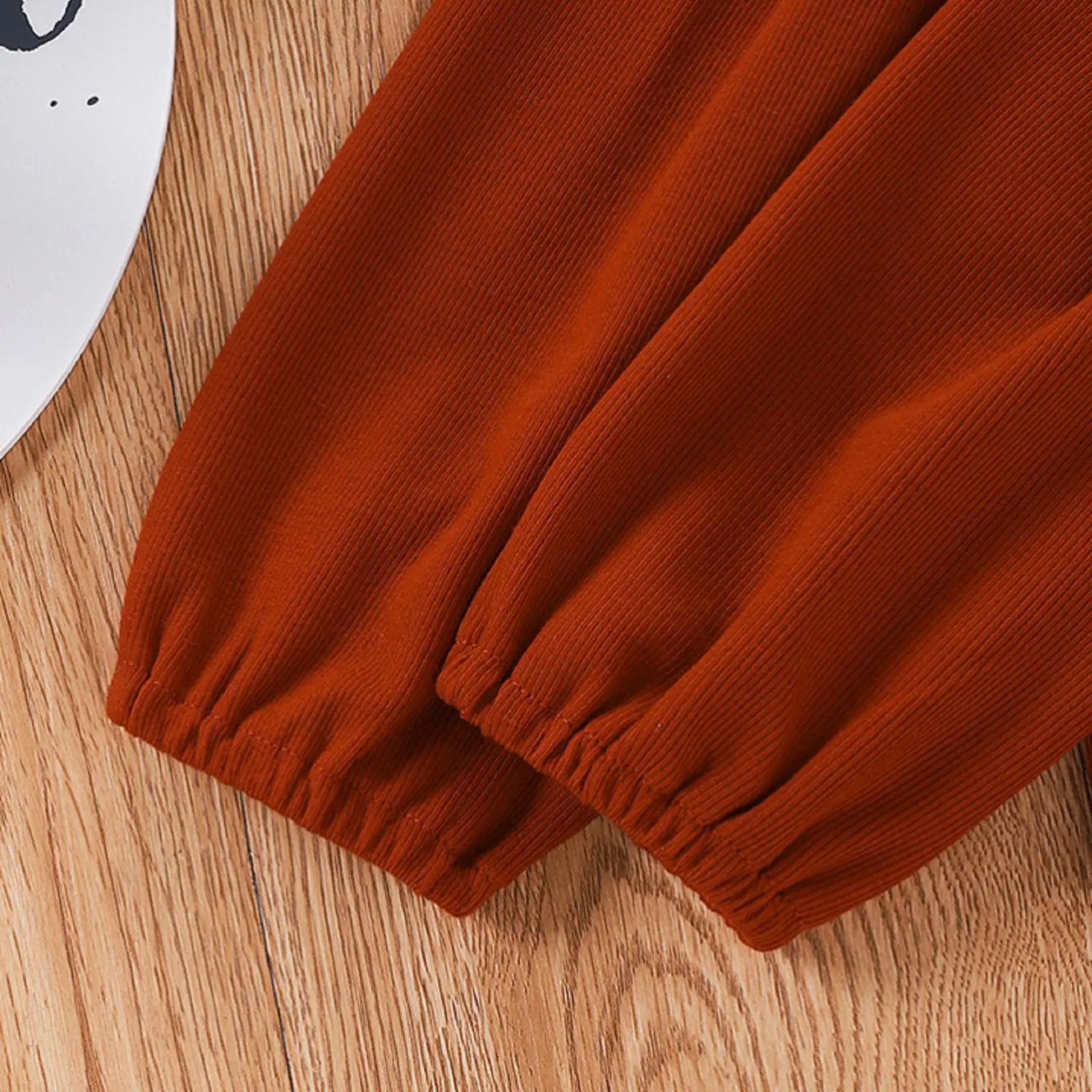 2Pcs Baby Summer Outfits Solid Color V-Neck Long Sleeves Ruffled Blouse+Elastic Waist Button Open Skirt Suit for 2-7 Years Girls
2Pcs Baby Summer Outfits Solid Color V-Neck Long Sleeves Ruffled Blouse+Elastic Waist Button Open Skirt Suit for 2-7 Years Girls