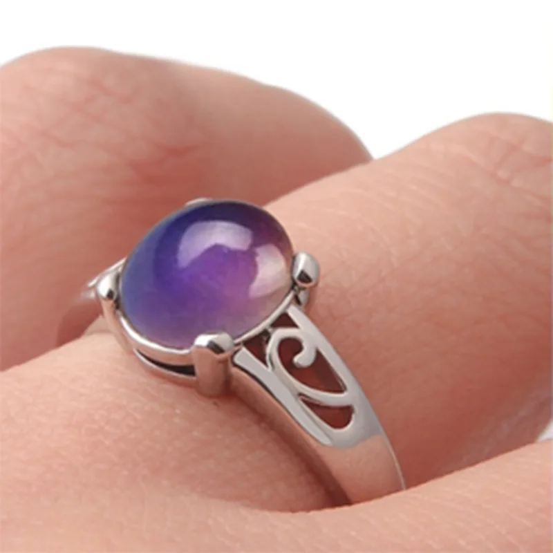 2022 Simple Female Ring Creative Oval Zircon Ring for Women European and American Popular Jewelry Gift Hot
2022 Simple Female Ring Creative Oval Zircon Ring for Women European and American Popular Jewelry Gift Hot