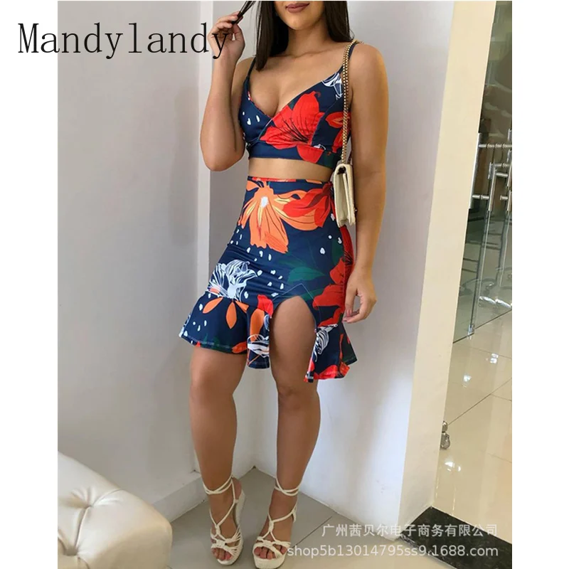 Mandylandy Women's Floral Print Skirt Set Tracksuit Lady Elegant Sleeveless V Neck Crop Top High Waist Slit Skirt Two Piece Set
Mandylandy Women's Floral Print Skirt Set Tracksuit Lady Elegant Sleeveless V Neck Crop Top High Waist Slit Skirt Two Piece Set