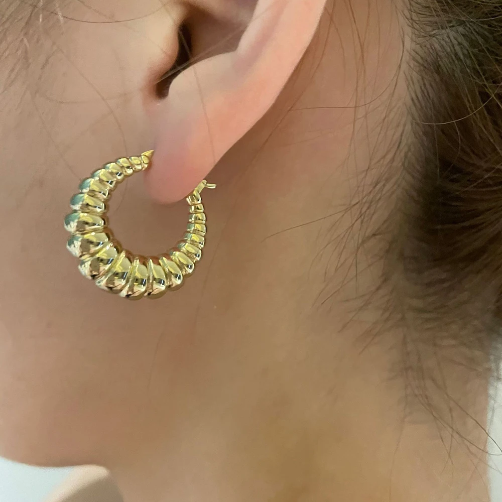 SRCOI New Exaggerate Female Oval Texture Croissant Hoop Earrings Gold Color Screw Twisted Smooth Chunky Geometric Earrings Lady
SRCOI New Exaggerate Female Oval Texture Croissant Hoop Earrings Gold Color Screw Twisted Smooth Chunky Geometric Earrings Lady