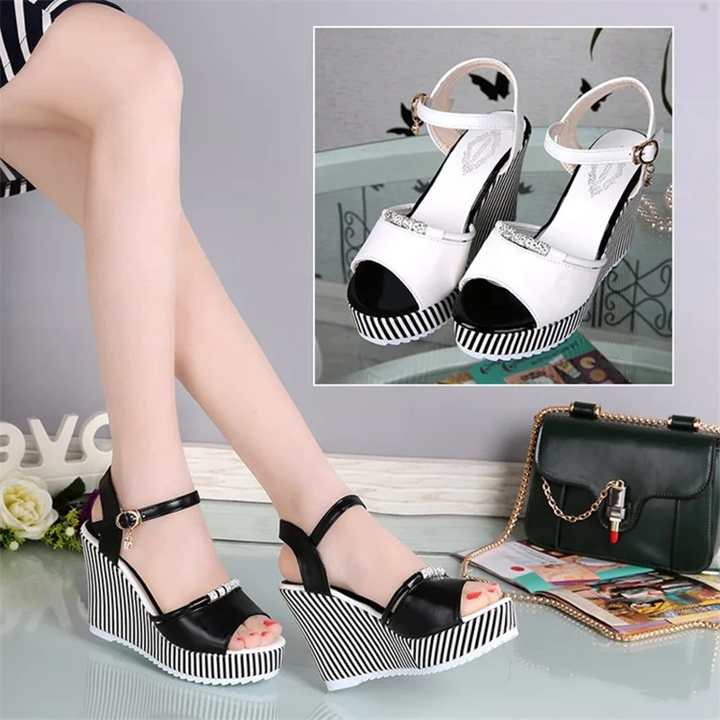 Women Sandals Summer Women High Heels 2021 Fashion Casual Platform Sandals Woman Shoes High-heeled Sandals De Las Mujeres Mujer
Women Sandals Summer Women High Heels 2021 Fashion Casual Platform Sandals Woman Shoes High-heeled Sandals De Las Mujeres Mujer
