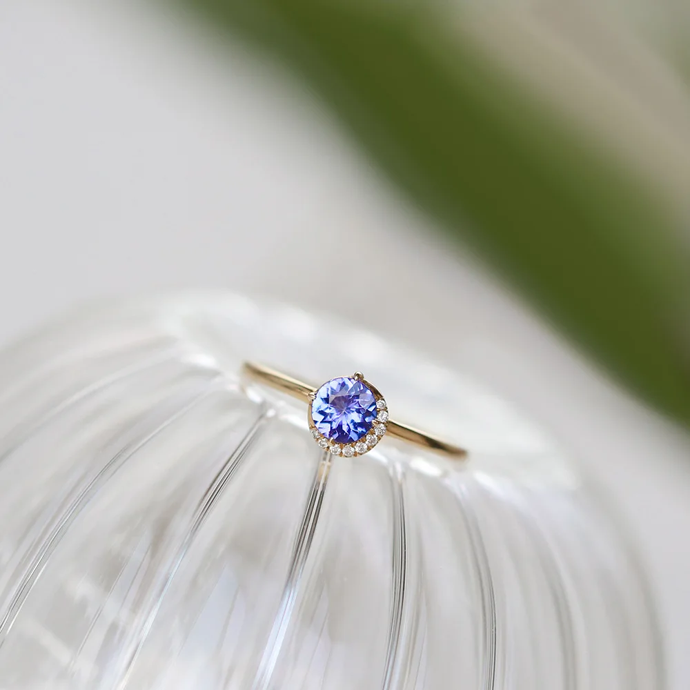 Foydjew 14K Gold Plated Rings Fresh Zircon Diamond Extremely Slim Female String Moon Engagement Thin Ring Agete Style Jewelry
Foydjew 14K Gold Plated Rings Fresh Zircon Diamond Extremely Slim Female String Moon Engagement Thin Ring Agete Style Jewelry