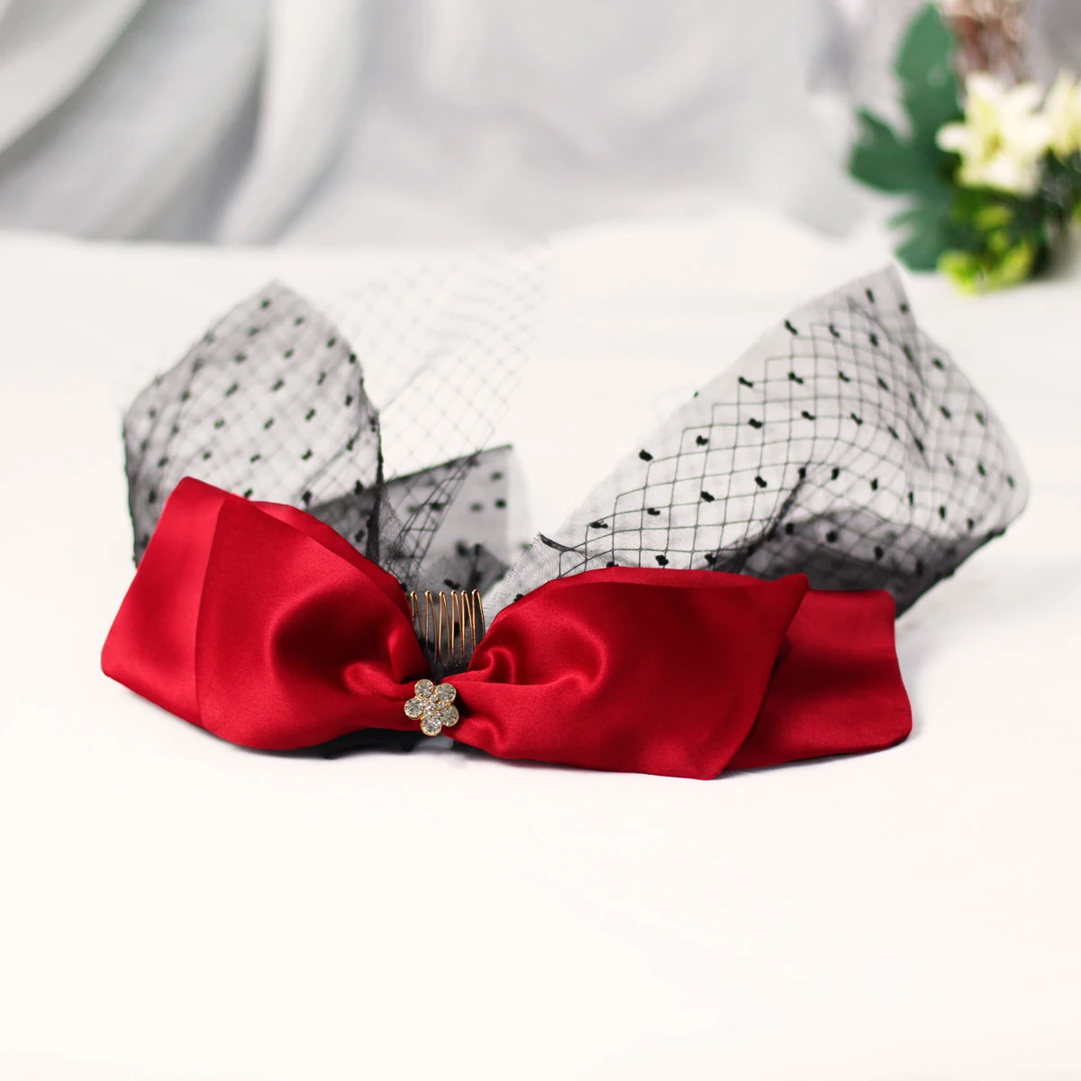 Элегантный головной убор для невесты изысканный атласный бант черный дышащий сетчатый головной убор для свадебного торжества студия путеш...
Элегантный головной убор для невесты изысканный атласный бант черный дышащий сетчатый головной убор для свадебного торжества студия путеш...