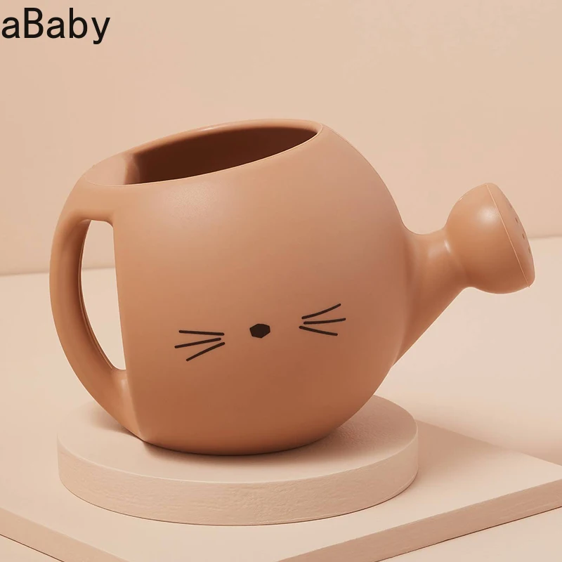 Baby Water Beach Toys Silicone Watering Can Cute Swimming Bathing Toys Bottle Sprinkler for Children Shower Game Kids Bath Toy 
Baby Water Beach Toys Silicone Watering Can Cute Swimming Bathing Toys Bottle Sprinkler for Children Shower Game Kids Bath Toy