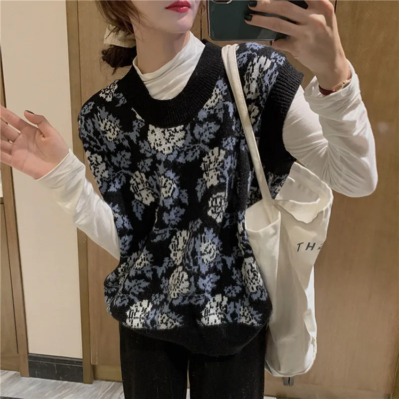 Sweet Floral Sweaters Vest Women V-neck Sleeveless Fashion Knitted Waistcoat Tops Korean Vintage Short Vest Femme
Sweet Floral Sweaters Vest Women V-neck Sleeveless Fashion Knitted Waistcoat Tops Korean Vintage Short Vest Femme