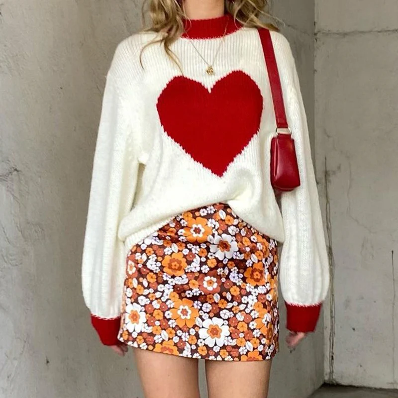 Vintage Heart Patchwork Y2K Sweater Loose Aesthetic Cute Knitwear Autumn Fashion Casual Retro Pullovers Streetwear
Vintage Heart Patchwork Y2K Sweater Loose Aesthetic Cute Knitwear Autumn Fashion Casual Retro Pullovers Streetwear