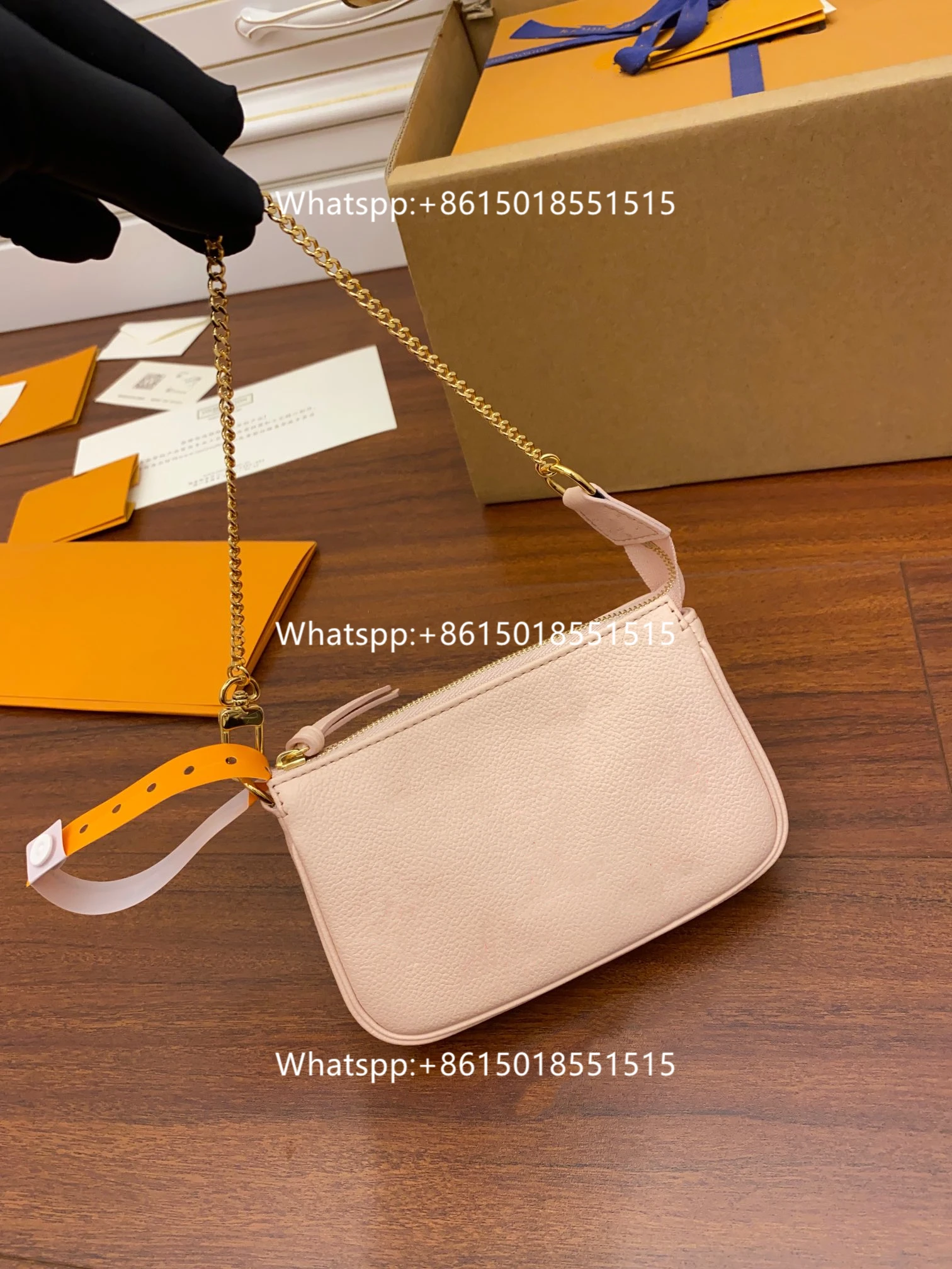 Black Shoulder bag 2021 women fashion designer handbags Top quality crossbody bags Chains Nylon Bag Black 02
Black Shoulder bag 2021 women fashion designer handbags Top quality crossbody bags Chains Nylon Bag Black 02