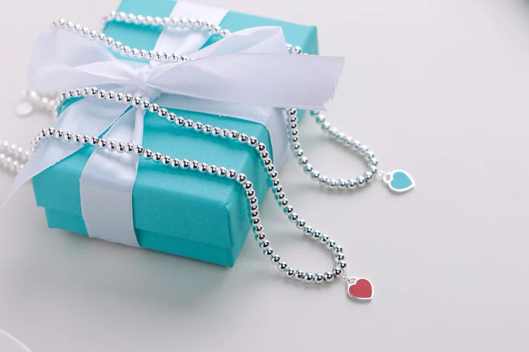100% 925 sterling silver is classic and high quality. The beautiful and elegant blue heart pendant necklace is highly sought aft
100% 925 sterling silver is classic and high quality. The beautiful and elegant blue heart pendant necklace is highly sought aft