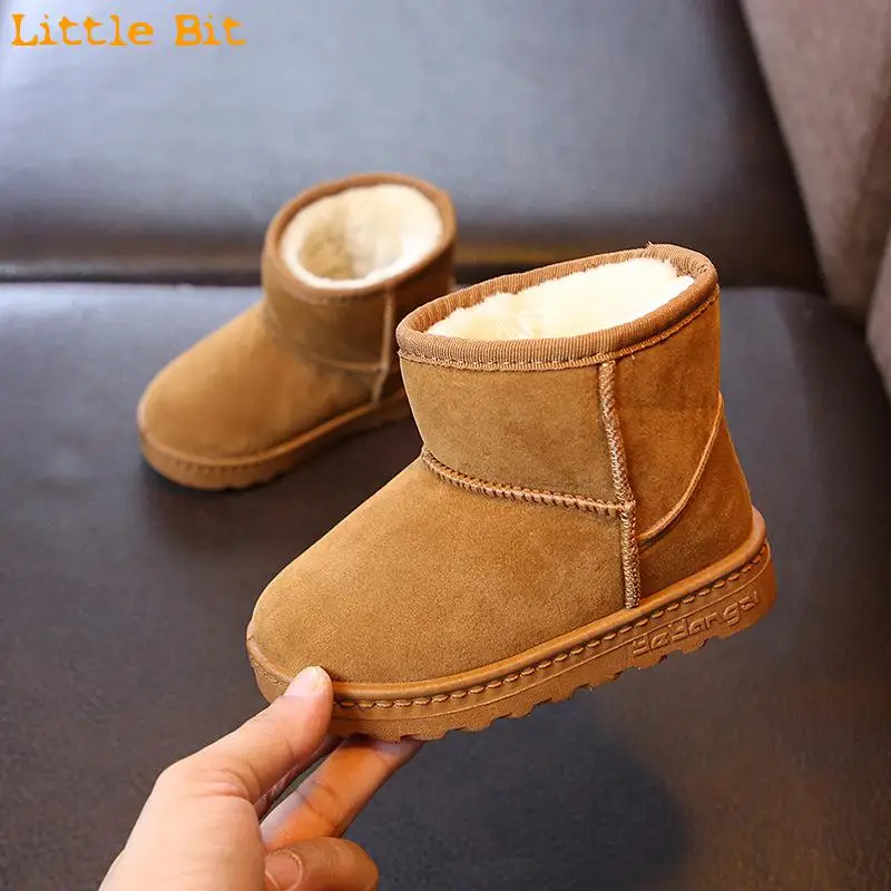 Winter New Baby Cotton Short Boots Middle And Small Children's Plush Anti-skid Shoes Snow Warm
Winter New Baby Cotton Short Boots Middle And Small Children's Plush Anti-skid Shoes Snow Warm