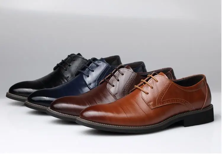 2020 New High Quality Classic Leather Men Brogues Shoes Lace-Up Bullock Business Dress Men Oxfords Shoes Male Formal Shoes
2020 New High Quality Classic Leather Men Brogues Shoes Lace-Up Bullock Business Dress Men Oxfords Shoes Male Formal Shoes