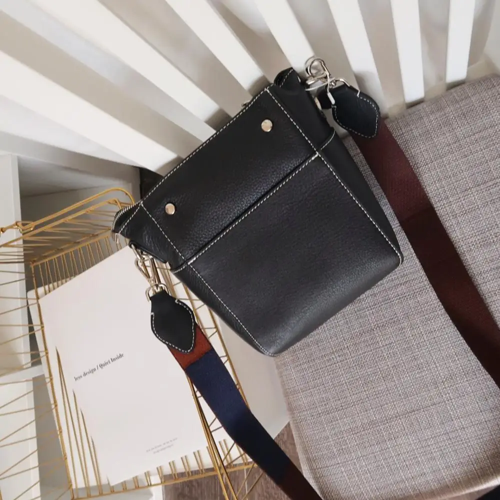 free shipping 2020 the new style fashion and joker genuine cow leather women one shoulder bag crossbody bag17 cm 6color
free shipping 2020 the new style fashion and joker genuine cow leather women one shoulder bag crossbody bag17 cm 6color