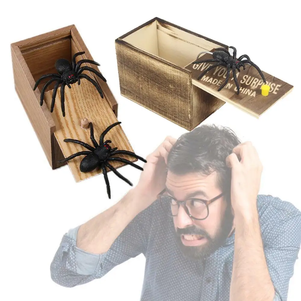 Игрушка для розыгрыша коробка с сюрпризом деревянная пауком в виде животного