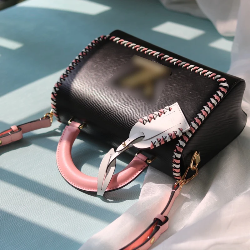 Women's HandBags 2021 Trend Summer Fashion High-End Quality Luxury Bags Designer Brand Adjustable Detachable Messenger Bag Women
Women's HandBags 2021 Trend Summer Fashion High-End Quality Luxury Bags Designer Brand Adjustable Detachable Messenger Bag Women
