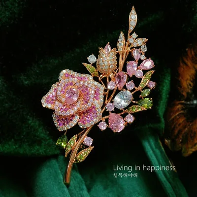 Brooch Women's Rose Pink Stereo Rose Super Beautiful Luxury Zircon Corsage Elegant French Joker Suit Pin Buckle Joker Party Gift
Brooch Women's Rose Pink Stereo Rose Super Beautiful Luxury Zircon Corsage Elegant French Joker Suit Pin Buckle Joker Party Gift