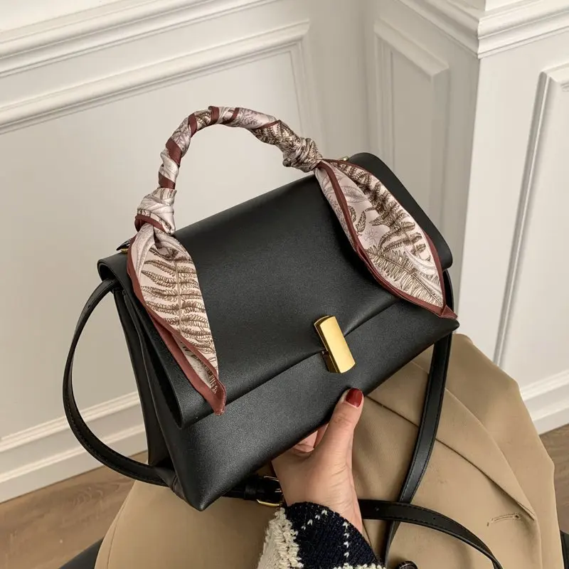 Роскошная дизайнерская женская сумка, новинка 2021, сумки-тоуты, кожаная сумка через плечо с откидной крышкой, сумка на плечо для офиса, Женски...
Роскошная дизайнерская женская сумка, новинка 2021, сумки-тоуты, кожаная сумка через плечо с откидной крышкой, сумка на плечо для офиса, Женски...