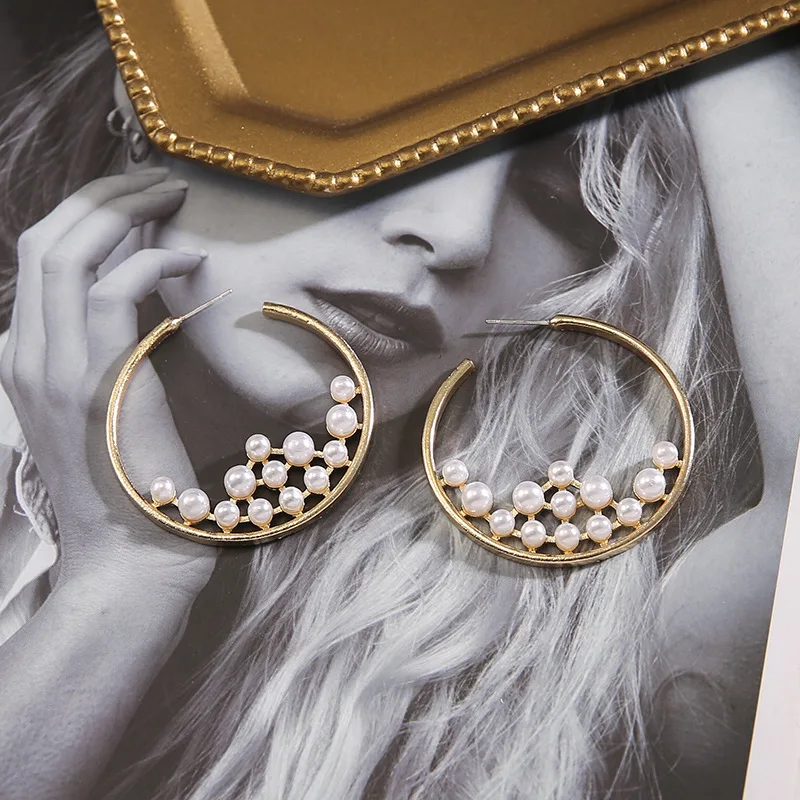 LATS Vintage Pearl Hoop Earrings Personality Exaggerated Large Earrings for Women 2020 Brincos Female Fashion Jewelry
LATS Vintage Pearl Hoop Earrings Personality Exaggerated Large Earrings for Women 2020 Brincos Female Fashion Jewelry
