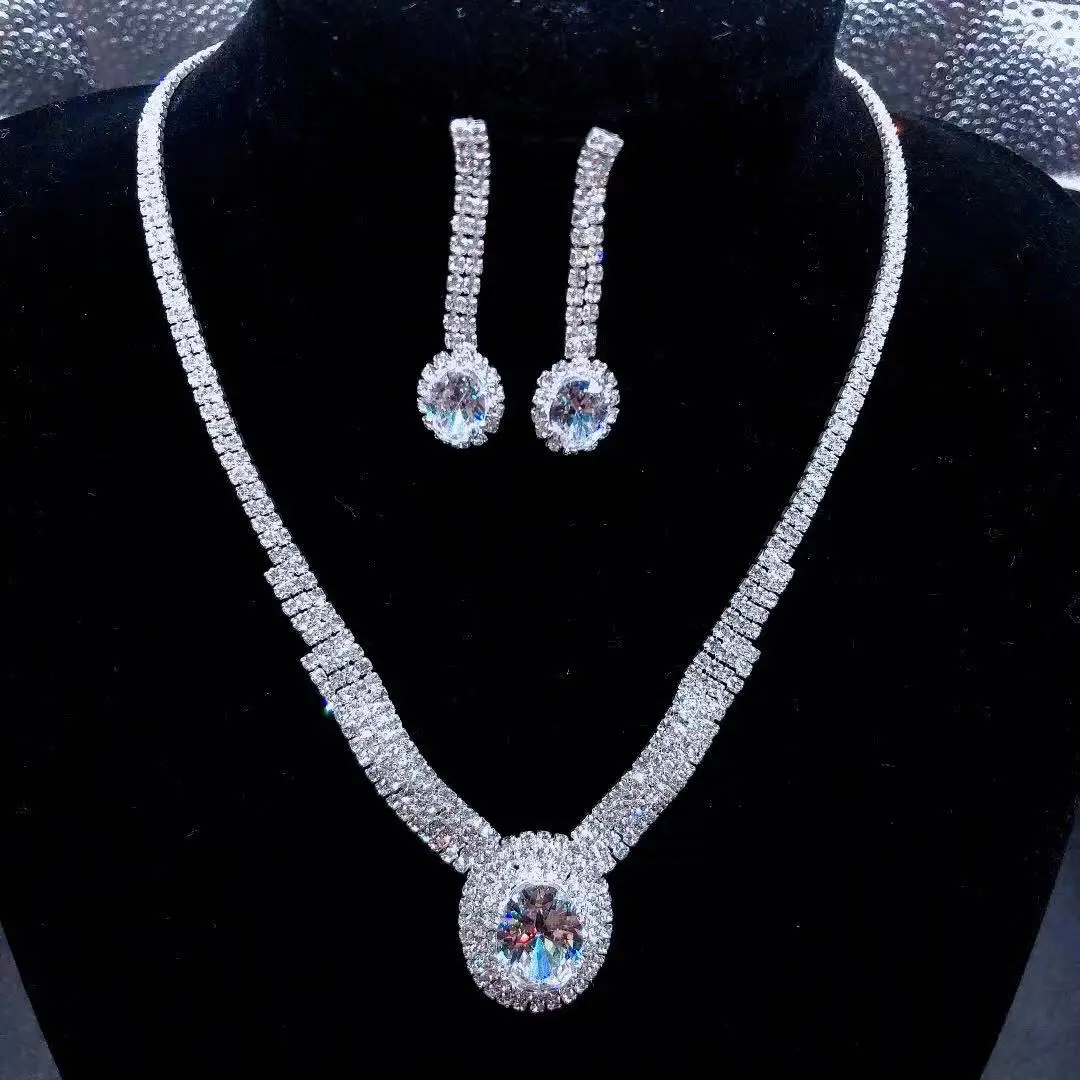 2021 fashion Bridesmaid bride luxury jewelry set women's shining Rhinestone zircon crystal necklace earrings necklace set jewelr
2021 fashion Bridesmaid bride luxury jewelry set women's shining Rhinestone zircon crystal necklace earrings necklace set jewelr