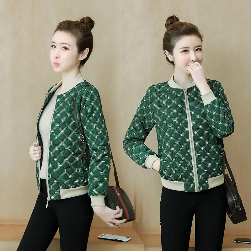 Dushuiyiren short women's cotton padded jacket thin jacket autumn and winter new cotton padded clothes Korean light Slim small 
Dushuiyiren short women's cotton padded jacket thin jacket autumn and winter new cotton padded clothes Korean light Slim small