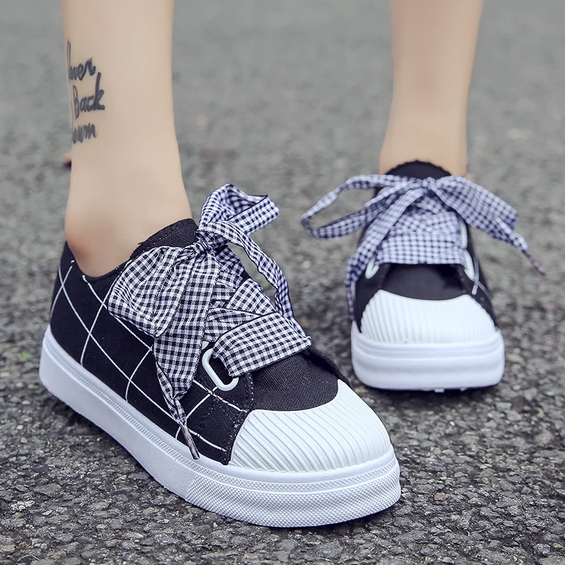 2021 New Women's Bowknot Lace-up Ladies Shoes Comfortable Rubber Flat Women Casual Vulcanized Shoes Sneakers Zapatillas Mujer
2021 New Women's Bowknot Lace-up Ladies Shoes Comfortable Rubber Flat Women Casual Vulcanized Shoes Sneakers Zapatillas Mujer