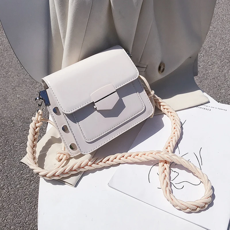 Braided Shoulder Strap Design PU Leather Crossbody Bags For Women 2021 Lady Shoulder Messenger Bags Female Luxury Flap Handbag
Braided Shoulder Strap Design PU Leather Crossbody Bags For Women 2021 Lady Shoulder Messenger Bags Female Luxury Flap Handbag