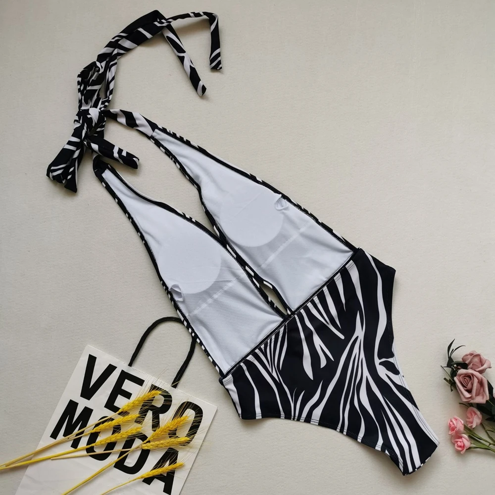 2021 Sexy Print Bandage Bathing Suits Summer Beach Wear Swimming Suit For Women 5XL Plus Size Swimwear Women One Piece Swimsuit
2021 Sexy Print Bandage Bathing Suits Summer Beach Wear Swimming Suit For Women 5XL Plus Size Swimwear Women One Piece Swimsuit