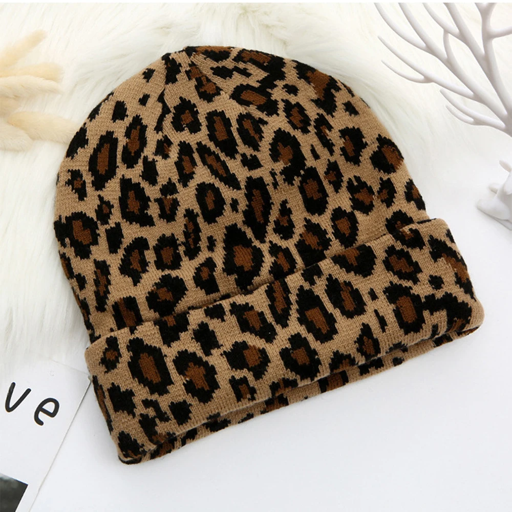 Leopard Pattern Cap Curled Edges Bell-shaped Knitted Beanie Warm Cotton Thread Men Women Hat Elastic Soft Comfortable
Leopard Pattern Cap Curled Edges Bell-shaped Knitted Beanie Warm Cotton Thread Men Women Hat Elastic Soft Comfortable
