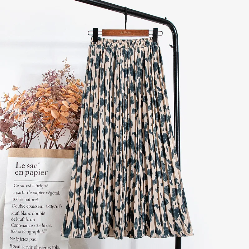 Leopard Print Long Maxi Pleated Skirt Women Fashion 2021 Summer Korean Elastic High Waist Aesthetic Chiffon Skirt Female VD2284
Leopard Print Long Maxi Pleated Skirt Women Fashion 2021 Summer Korean Elastic High Waist Aesthetic Chiffon Skirt Female VD2284