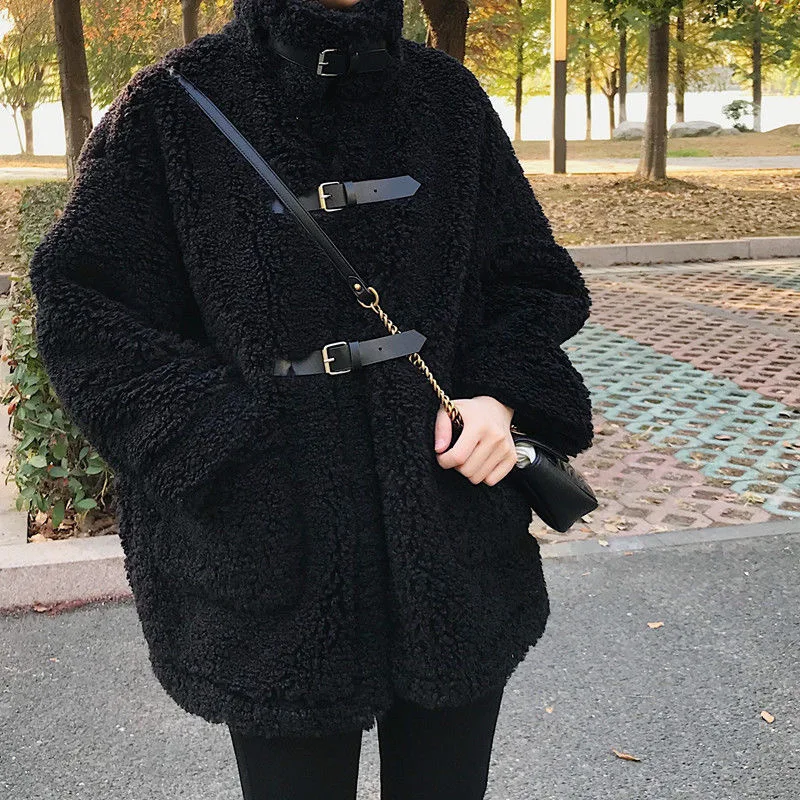 Outer women's 2021 winter new loose, thickened and warm outer fashionable women's clothing
Outer women's 2021 winter new loose, thickened and warm outer fashionable women's clothing