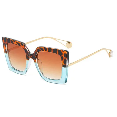 Elegant Sunglasses For Men And Women Personality Sunglasses Sunshade Mirror Cool-Looking Street Shooting Big Frame New Fashion
Elegant Sunglasses For Men And Women Personality Sunglasses Sunshade Mirror Cool-Looking Street Shooting Big Frame New Fashion