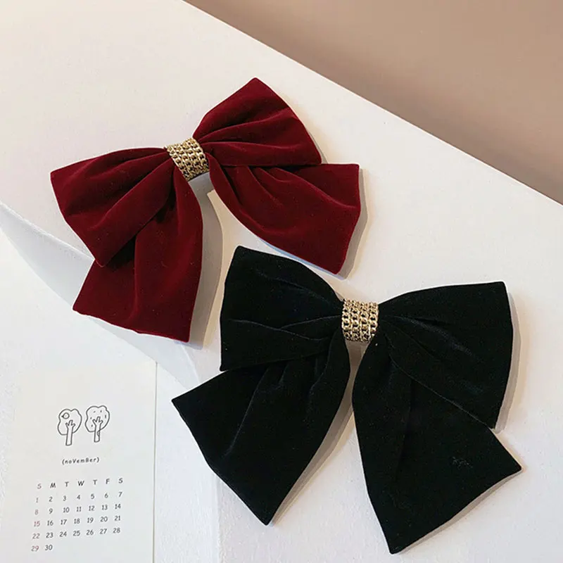 British Style Velvet Hair Clips Simple Big Bow Hair Clips For Women Girls Temperament Solid Color Hair Clips Hair Accessories
British Style Velvet Hair Clips Simple Big Bow Hair Clips For Women Girls Temperament Solid Color Hair Clips Hair Accessories