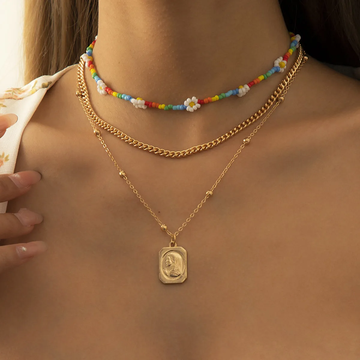 Женское Ожерелье с разноцветными бусинами и цветами в стиле ретро
Женское Ожерелье с разноцветными бусинами и цветами в стиле ретро