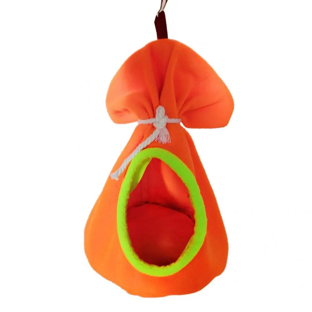 Товары для домашних животных, практичная подвесная плюшевая пушистая хижина для птиц, фланелевая подвесная кровать для маленьких животных,... 
Товары для домашних животных, практичная подвесная плюшевая пушистая хижина для птиц, фланелевая подвесная кровать для маленьких животных,...