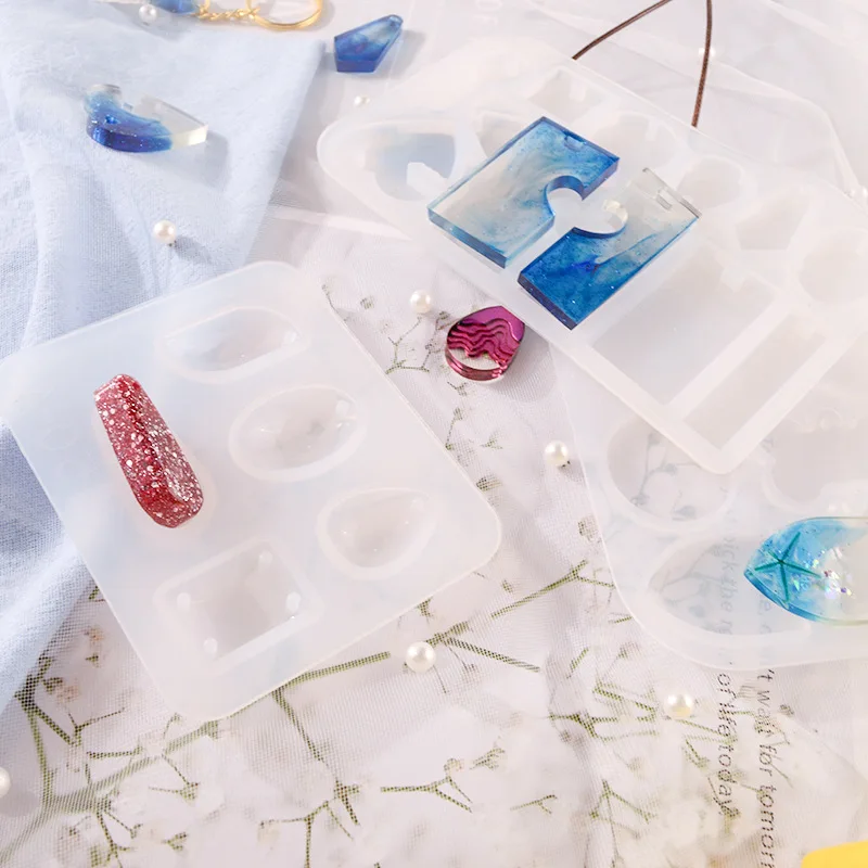 DIY Resin Mold Handmade Pendant Key Chain Silicone Mould UV Epoxy Molds for Jewelry Making Tools Pet Brand Mould Home Decoration
DIY Resin Mold Handmade Pendant Key Chain Silicone Mould UV Epoxy Molds for Jewelry Making Tools Pet Brand Mould Home Decoration