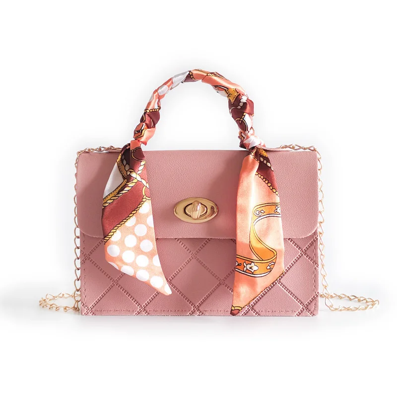 Female 2021 New Silk Scarf Lingge Lock Small Square Leisure Mobile Phone Bag Small Bag Bolsa Feminina Crossbody Bags For Women
Female 2021 New Silk Scarf Lingge Lock Small Square Leisure Mobile Phone Bag Small Bag Bolsa Feminina Crossbody Bags For Women