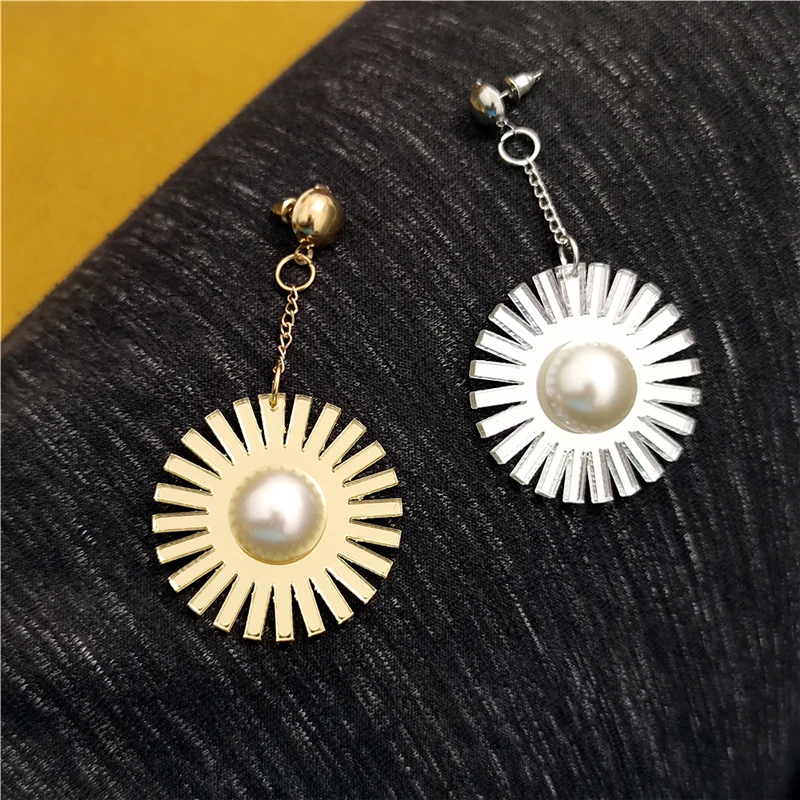 Sunflower Imitation Pearl Drop Earrings Women Dangle Acrylic Jewelry Fashion Trendy Gold Silver Color Mirror Accessories
Sunflower Imitation Pearl Drop Earrings Women Dangle Acrylic Jewelry Fashion Trendy Gold Silver Color Mirror Accessories