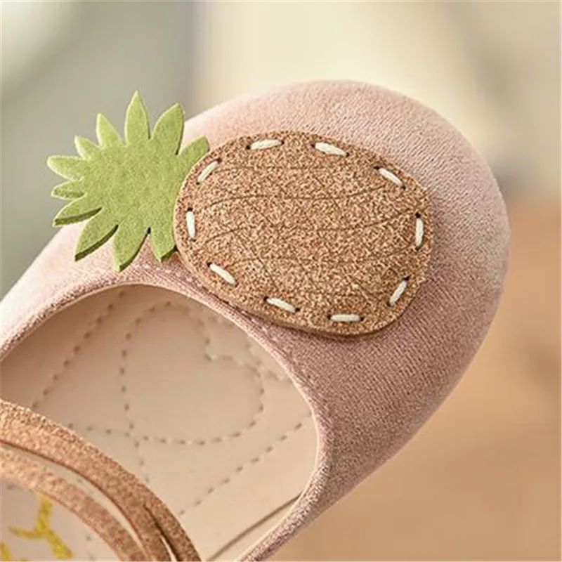 Korean Girls Princess Leather Loafers Soft Bottom 2020 Children's Single Shoes Print Baby Moccasins Shoes
Korean Girls Princess Leather Loafers Soft Bottom 2020 Children's Single Shoes Print Baby Moccasins Shoes