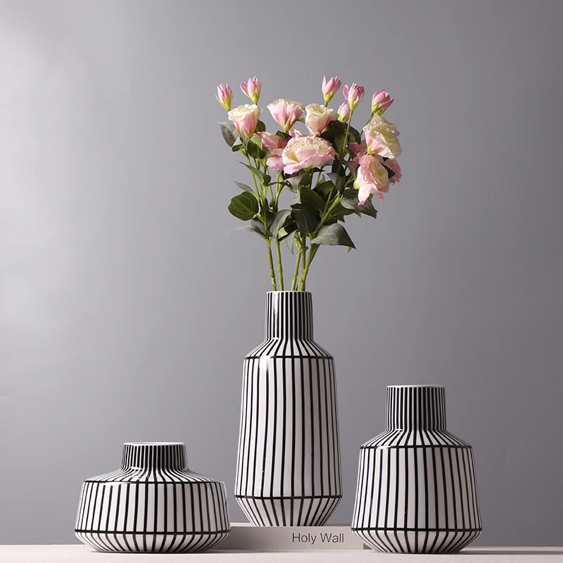 

Ceramic Vase Black and White Stripes Geometry Abstract Flower Vase Ceramic Handicraft Ornaments Modern Home Decoration