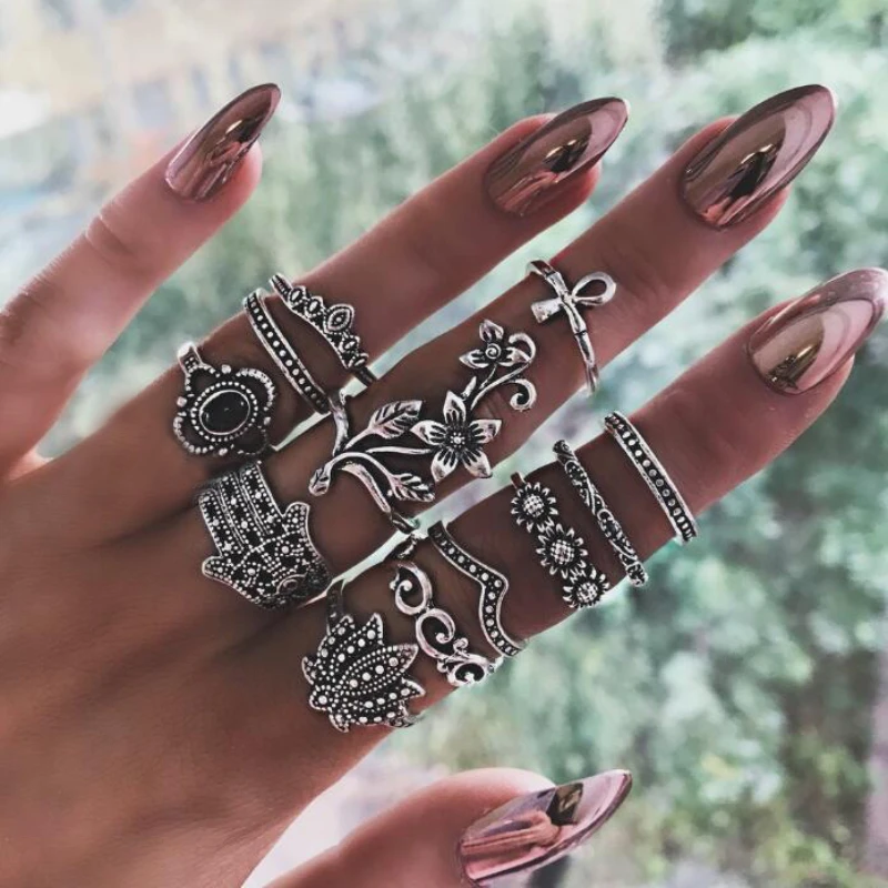 Retro Palm 12-piece Ring Fashion Crown Diamond Small Sun Flower Vine Leaf Flower Ring Set Geometric Female Finger Ring Jewelry
Retro Palm 12-piece Ring Fashion Crown Diamond Small Sun Flower Vine Leaf Flower Ring Set Geometric Female Finger Ring Jewelry