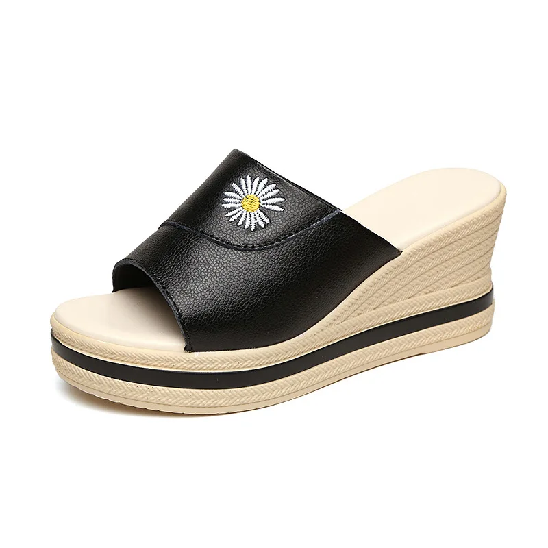 New Summer Sandals Women Thick Bottom Shoes Platform Wedges Shoes Ladies Wedges Sandals Casual Female Footwear 
New Summer Sandals Women Thick Bottom Shoes Platform Wedges Shoes Ladies Wedges Sandals Casual Female Footwear