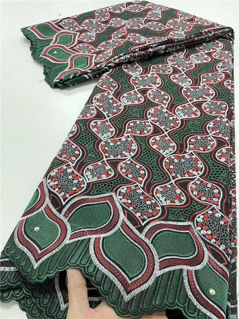 PGC Африканский хлопок кружевная ткань с вышивкой швейцарские кружева для Свадебная вечеринка кружево Материал швейная YA3963B-2
PGC Африканский хлопок кружевная ткань с вышивкой швейцарские кружева для Свадебная вечеринка кружево Материал швейная YA3963B-2