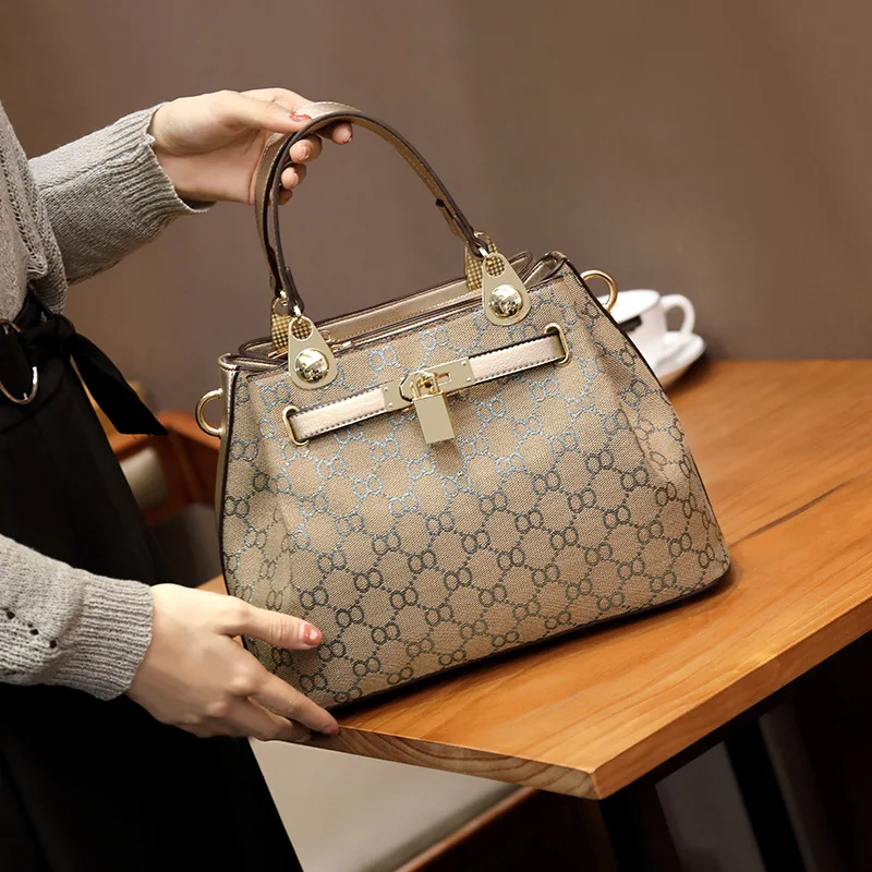 Women's Bag New European American Style Designer Handbag Fashion Luxury Designer Brand Bucket Bag Shoulder Messenger For Women
Women's Bag New European American Style Designer Handbag Fashion Luxury Designer Brand Bucket Bag Shoulder Messenger For Women