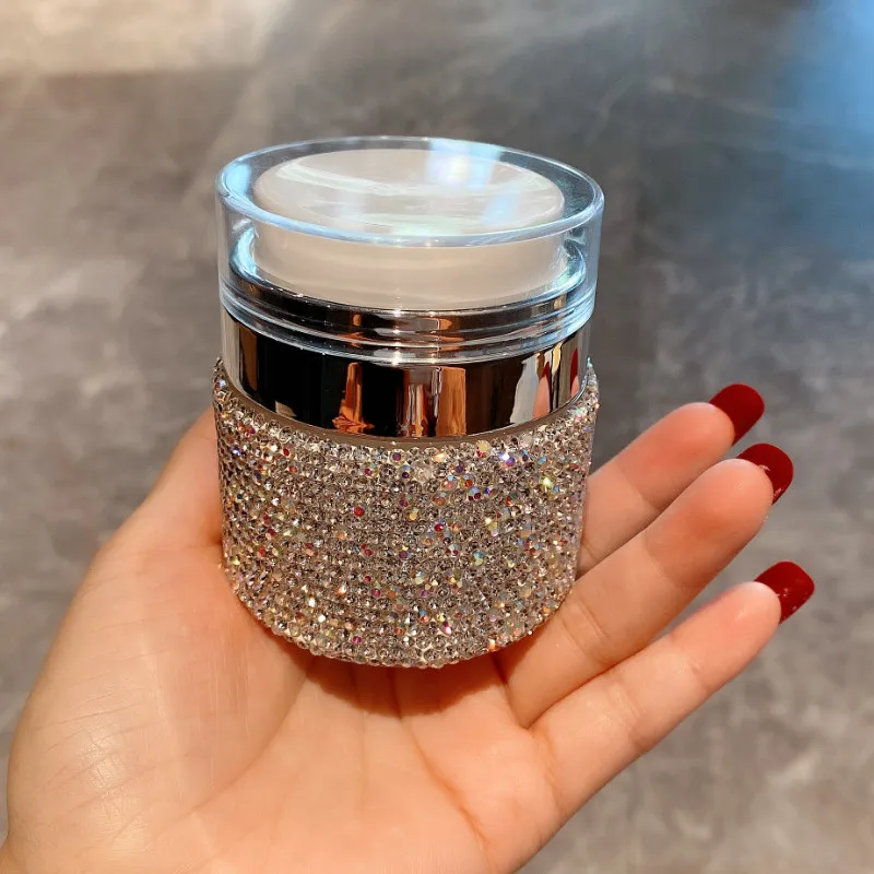 Shiny Crystal Diamond Foundation Cream Lotion Cosmetic Vacuum Bottle Travel Portable Handmade Remover Split Case Women Gifts
Shiny Crystal Diamond Foundation Cream Lotion Cosmetic Vacuum Bottle Travel Portable Handmade Remover Split Case Women Gifts