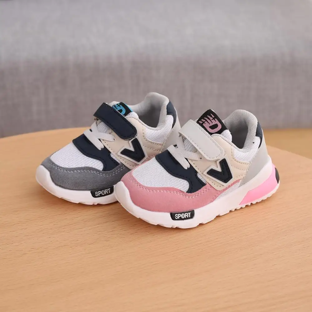 Кроссовки детские дышащие, мягкая Нескользящая спортивная обувь для бега, повседневные, для мальчиков и девочек, размеры 21-30, весна-осень
Кроссовки детские дышащие, мягкая Нескользящая спортивная обувь для бега, повседневные, для мальчиков и девочек, размеры 21-30, весна-осень