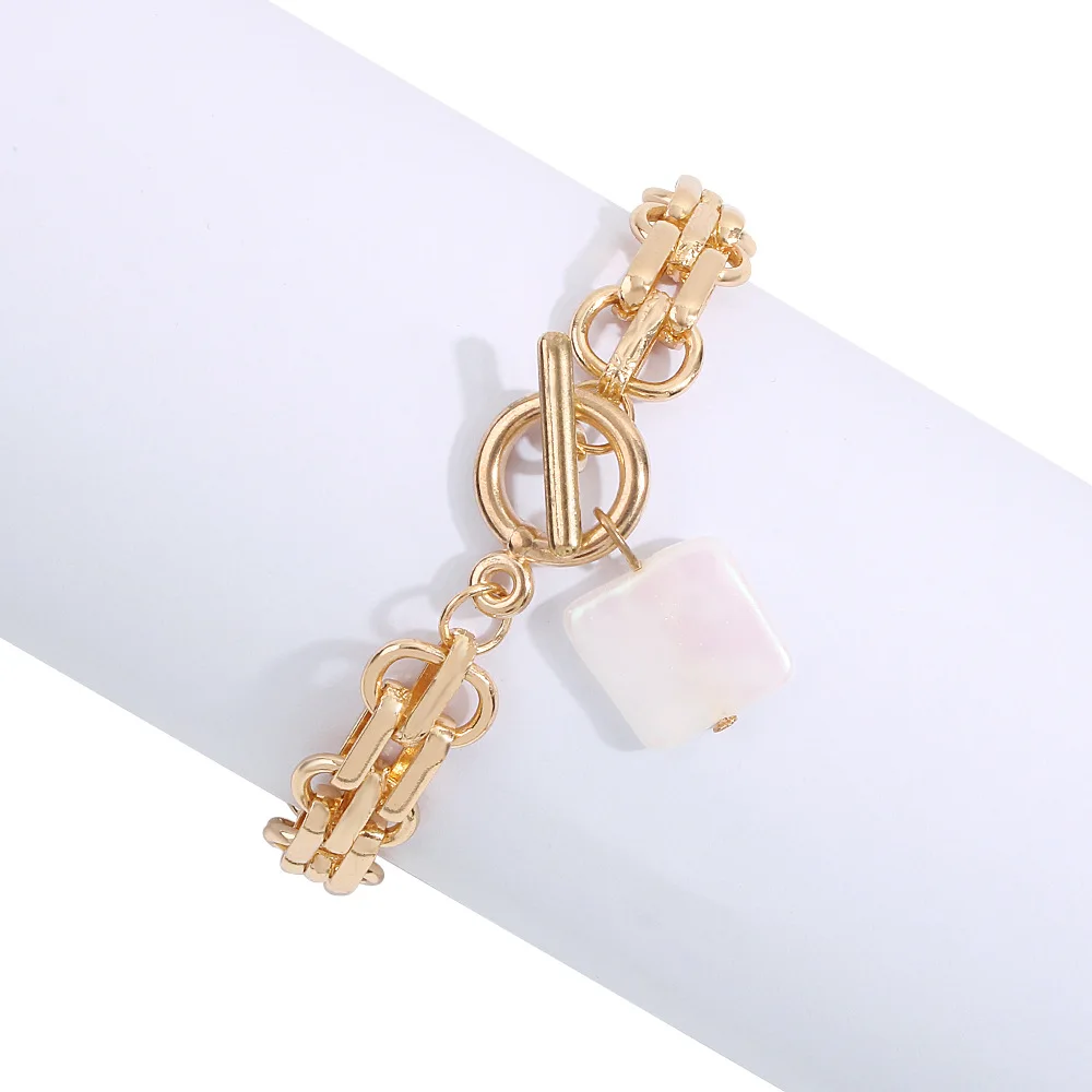 2021 New Fashion Jewelry Necklace Women's Simple Fashion Necklace for Women Bracelet Set Women Resin Box Clavicle Chain Jewelry
2021 New Fashion Jewelry Necklace Women's Simple Fashion Necklace for Women Bracelet Set Women Resin Box Clavicle Chain Jewelry