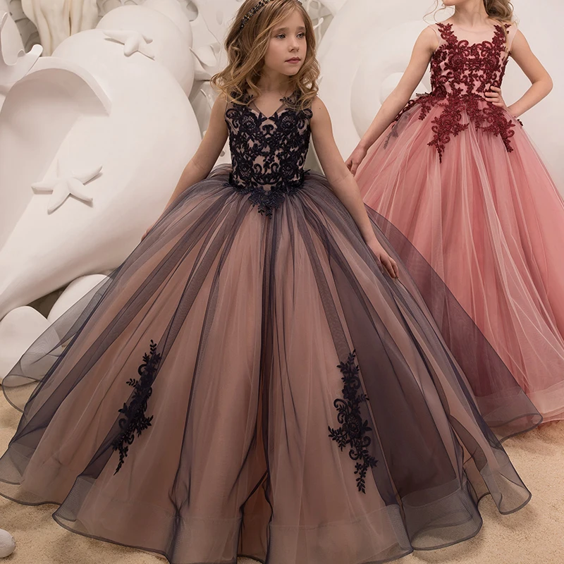 Black Flower Girl Dresses For Weddings Ball Gown V-neck Tulle Appliques Lace Long First Communion Dresses Little Girl
Black Flower Girl Dresses For Weddings Ball Gown V-neck Tulle Appliques Lace Long First Communion Dresses Little Girl