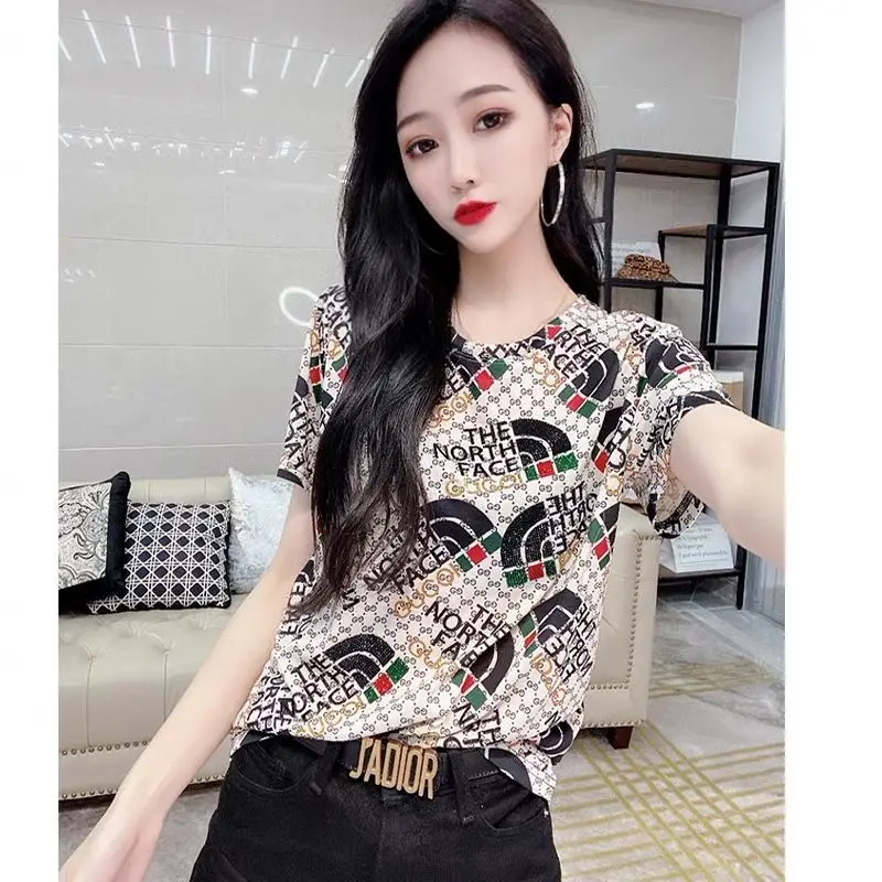 European Station 2021 Summer New Short-sleeved Printed T-shirt Women's Age-reducing Fashion Western Style Slim Slim Trendy Top
European Station 2021 Summer New Short-sleeved Printed T-shirt Women's Age-reducing Fashion Western Style Slim Slim Trendy Top